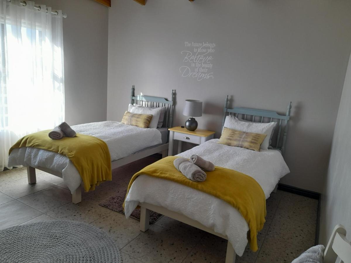 Camelot Cottages Langebaan Εξωτερικό φωτογραφία